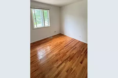 1916 Capital Court, Schaumburg, IL 60193 - Photo 16