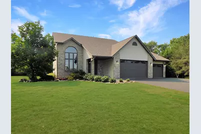 6707 Queenanns Way, South Beloit, IL 61080 - Photo 2
