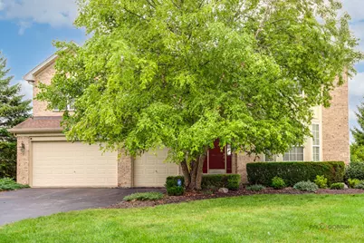 39 Amber Court, Lindenhurst, IL 60046 - Photo 2