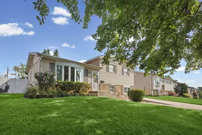 5842 Stuart Lane, Oak Forest, IL 60452 - Photo 2