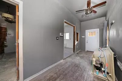 8750 S Princeton Avenue, Chicago, IL 60620 - Photo 16