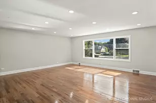 0S 652 S Euclid Ave, Villa Park, IL 60181 - Photo 4