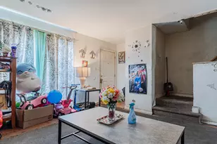 5039 W Gladys Ave, Chicago, IL 60644 - Photo 8