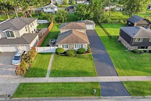 8053 W 88th St, Hickory Hills, IL 60457 - Photo 34