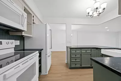 6585 Main Street #201, Downers Grove, IL 60516 - Photo 4