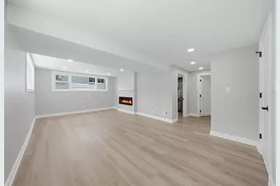 8434 Lawndale Avenue, Skokie, IL 60076 - Photo 30