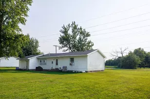 403 N 1st St, Sheldon, IL 60966 - Photo 18