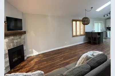 26279 N Hickory Avenue, Mundelein, IL 60060 - Photo 4