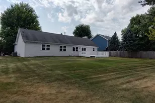 1174 Butler Rd, Rockford, IL 61108 - Photo 10