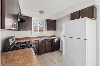 10214 S La Salle Street, Chicago, IL 60628 - Photo 6
