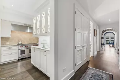118 E Erie Street #27G, Chicago, IL 60611 - Photo 12