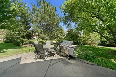 2004 Claridge Court, Northbrook, IL 60062 - Photo 34