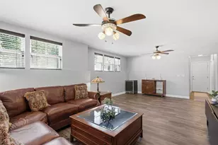 5560 Cambridge Way, Hanover Park, IL 60133 - Photo 36