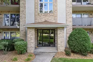 15811 S 76th Ave, Orland Park, IL 60462 - Photo 2