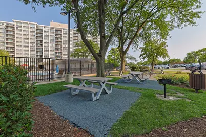 8815 Golf Road #8C, Niles, IL 60714 - Photo 22