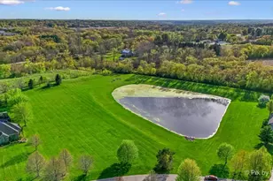 8219 Squirrel Dr, Spring Grove, IL 60081 - Photo 1