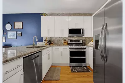 4426 W Hutchinson Street, Chicago, IL 60641 - Photo 8