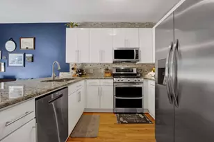 4426 W Hutchinson St, Chicago, IL 60641 - Photo 8