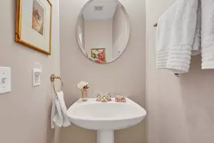 4426 W Hutchinson St, Chicago, IL 60641 - Photo 14