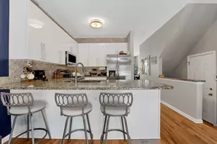 4426 W Hutchinson St, Chicago, IL 60641 - Photo 10