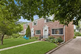 3405 Park Pl, Evanston, IL 60201 - Photo 2