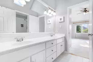 2711 Deering Bay Dr, Naperville, IL 60564 - Photo 8
