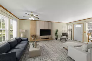 66 Wingate Dr, Oswego, IL 60543 - Photo 2