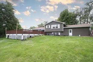 4N681 Brookside W Dr, Saint Charles, IL 60175 - Photo 30