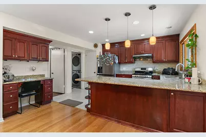 1037 Conrad Court, Elk Grove Village, IL 60007 - Photo 6