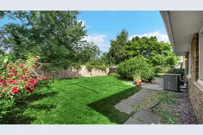 544 Thornwood Drive, South Holland, IL 60473 - Photo 24