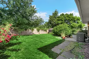 544 Thornwood Dr, South Holland, IL 60473 - Photo 24