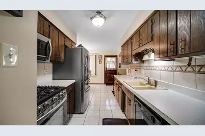 544 Thornwood Drive, South Holland, IL 60473 - Photo 12