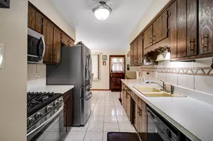 544 Thornwood Dr, South Holland, IL 60473 - Photo 12