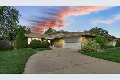 544 Thornwood Drive, South Holland, IL 60473 - Photo 2