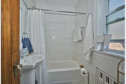 5974 W Miami Avenue, Chicago, IL 60646 - Photo 38