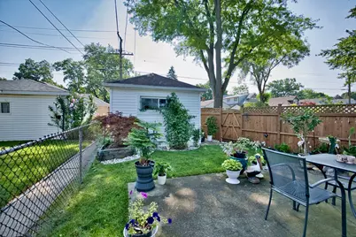 5974 W Miami Avenue, Chicago, IL 60646 - Photo 6