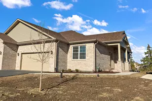 88 Olympus Dr, Tinley Park, IL 60477 - Photo 1