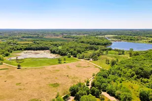 2255 Cobble Spgs Dr, Wonder Lake, IL 60097 - Photo 44