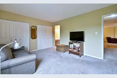 1321 S Finley Road #422, Lombard, IL 60148 - Photo 24