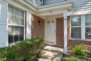 132 White Branch Ct, Buffalo Grove, IL 60089 - Photo 2