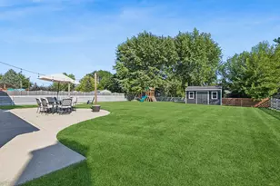 17379 W Hickory Ln, Grayslake, IL 60030 - Photo 20