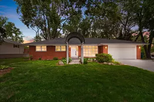 1010 W Elm St, Palatine, IL 60067 - Photo 1
