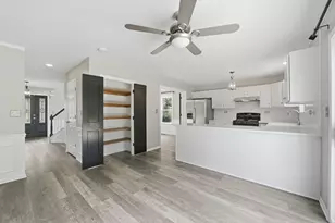 2075 Corinne Rd, Aurora, IL 60506 - Photo 12