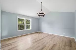 2075 Corinne Rd, Aurora, IL 60506 - Photo 16