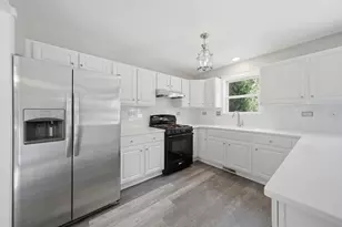 2075 Corinne Rd, Aurora, IL 60506 - Photo 8