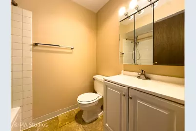 6 Villa Verde Drive #201, Buffalo Grove, IL 60089 - Photo 24