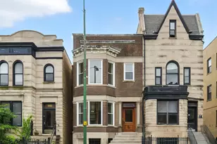 909 W Addison St, Chicago, IL 60613 - Photo 1