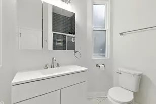 909 W Addison St, Chicago, IL 60613 - Photo 10