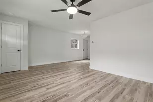 8308 S Anthony Ave, Chicago, IL 60617 - Photo 2