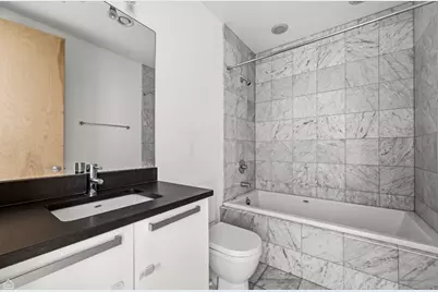 2105 W Concord Place #4, Chicago, IL 60647 - Photo 6
